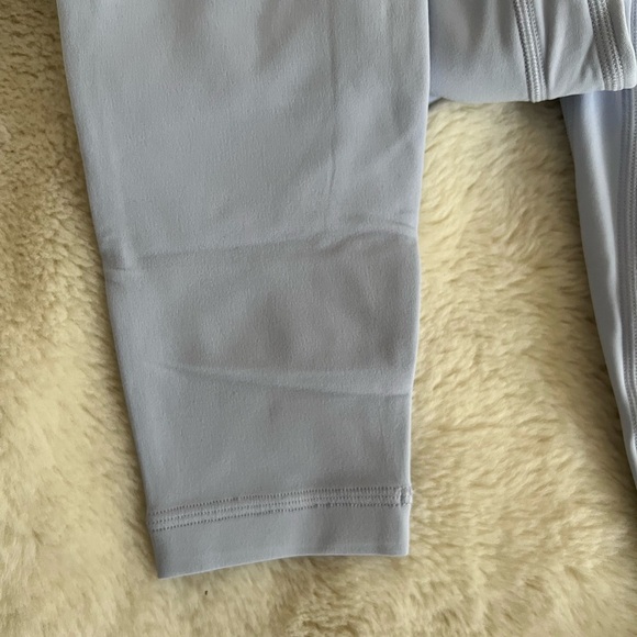 Lululemon Align Legging 28” - Picture 6 of 6